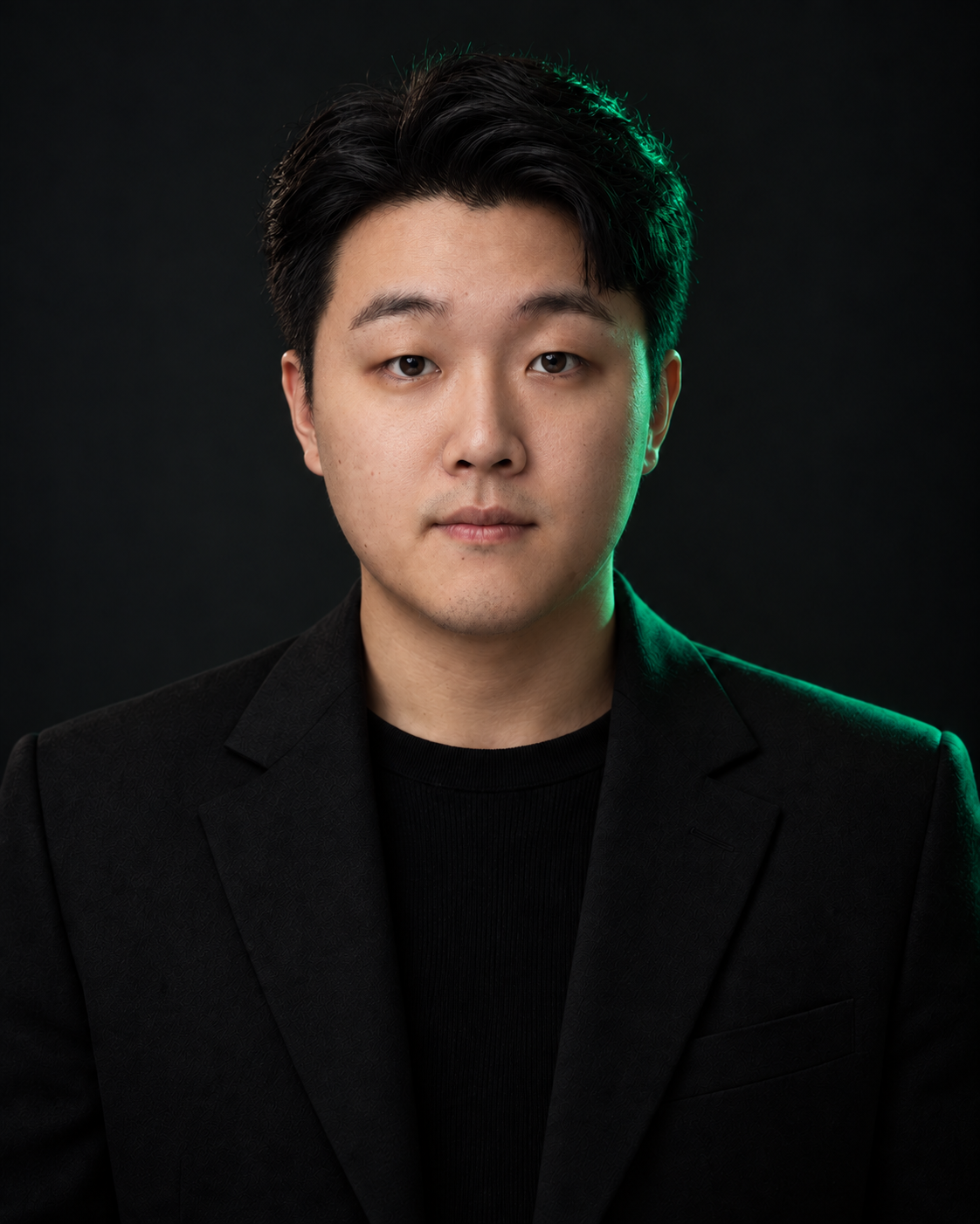 Portrait of SEVENTEEN, a full-stack engineer